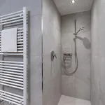 德尼斯公寓酒店