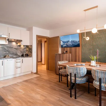 公寓 德尼斯公寓酒店 *