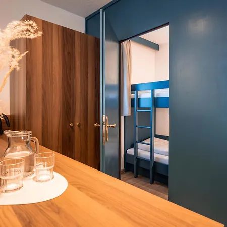 德尼斯公寓酒店 公寓 *